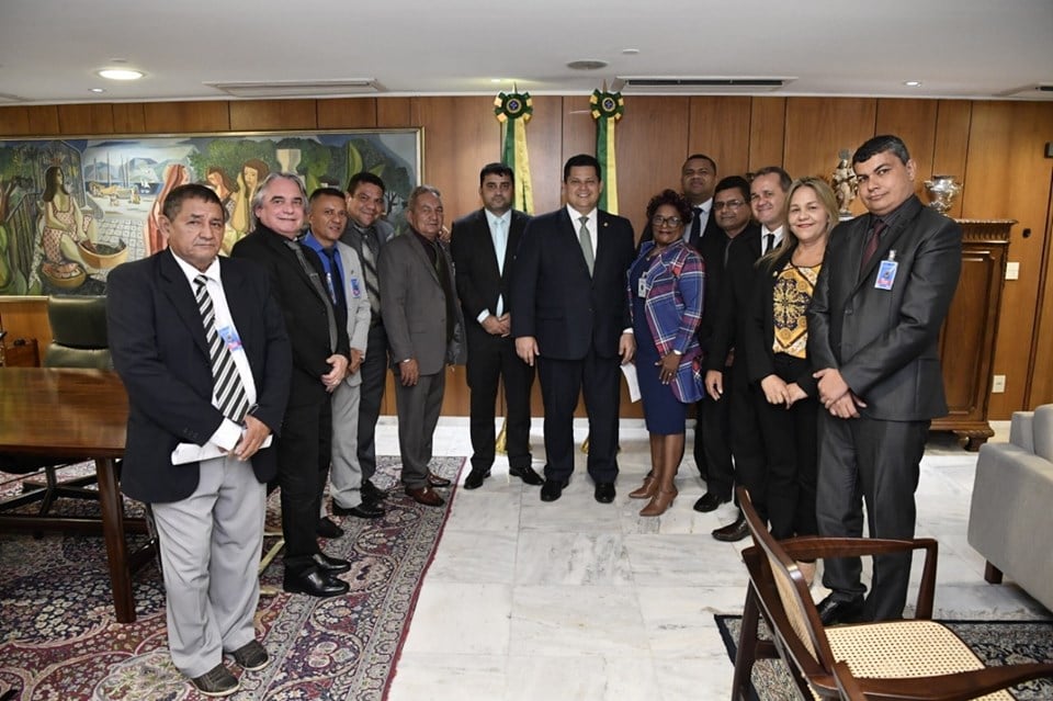 Prefeito Márcio Serrão e vereadores reúne com Presidente Interino da República Davi Alcolumbre,